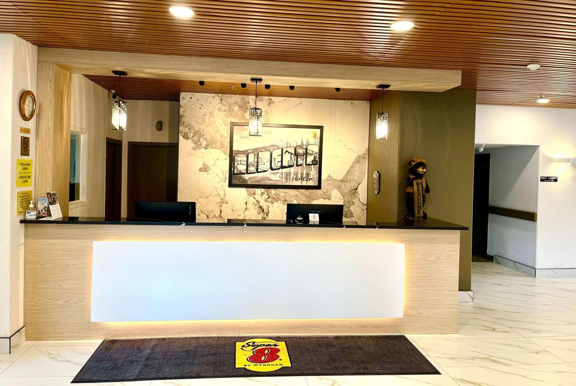 Hotel Super 8 By Wyndham Hinton Exterior foto